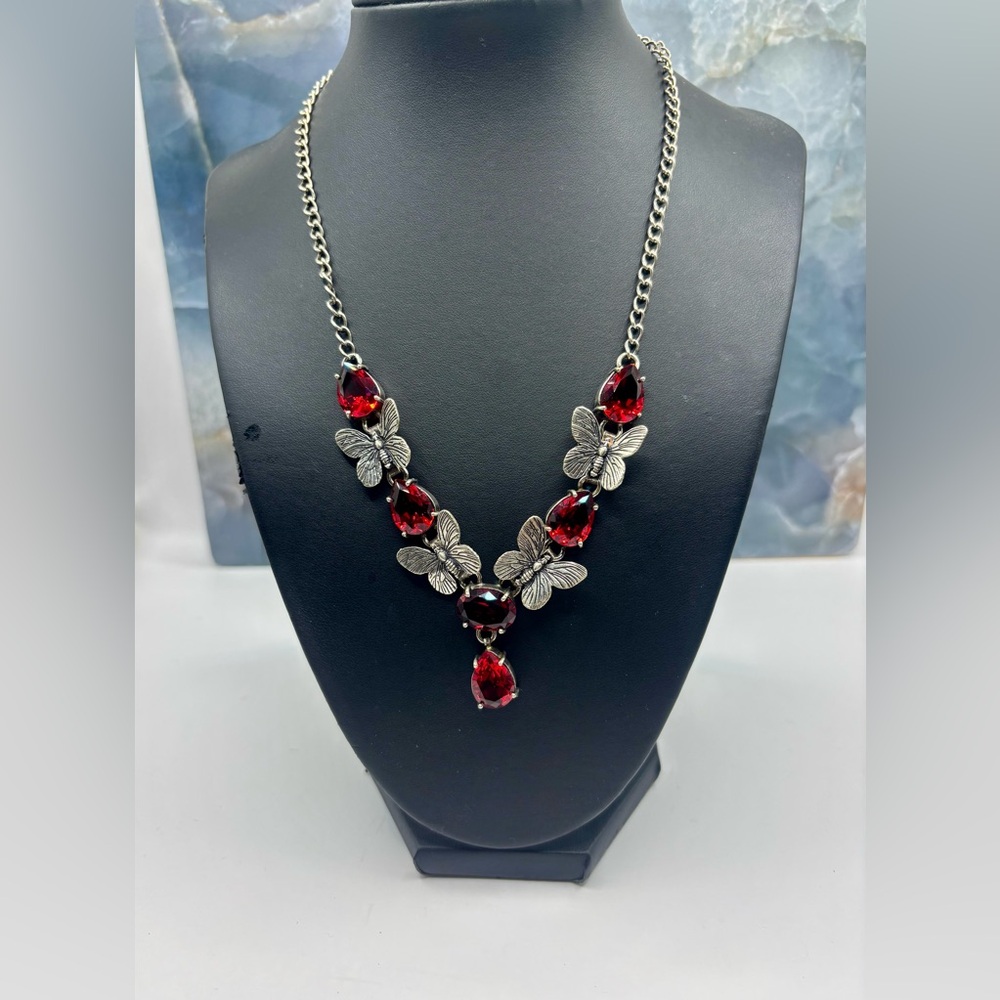 Mozambique Garnet On Sterling Silver Jewelry Set Butterfly Necklace & Bracelet